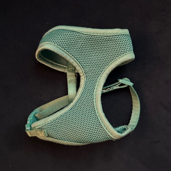 Blue cat/dog hardness - Picture 1 of 2